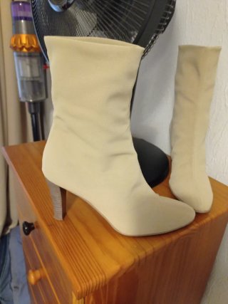Botines licrados beige