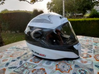 Casco Integral LS2 FF320 Negro y Blanco