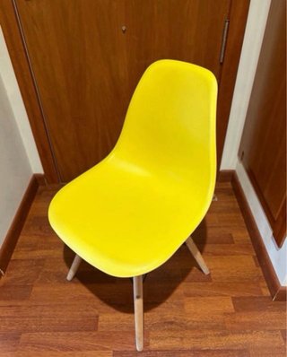 Silla Amarilla Diseño Nórdico