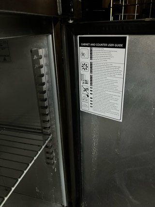 Nevera pequeña FOSTER . Acero inox