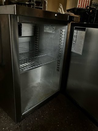 Nevera pequeña FOSTER . Acero inox
