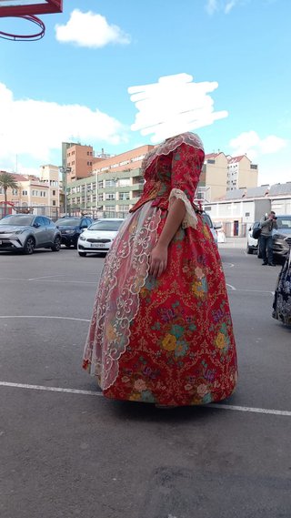 Traje de fallera rojo talla XXL y cancan