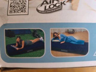 Colchón hinchable Intex Junior Twin,nueno