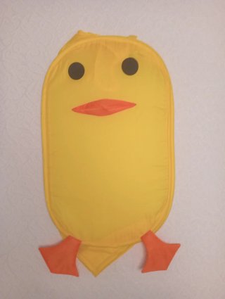 Cesto para juguetes pollito sin usar