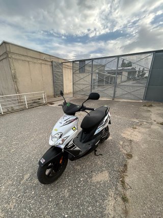 Yamaha Jog RR 49cc Scooter