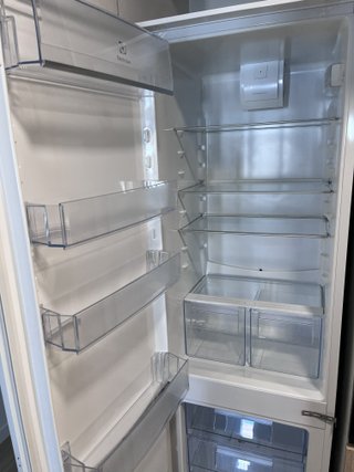 Frigorífico Combi Electrolux ENT3FF18S sólo 4 años