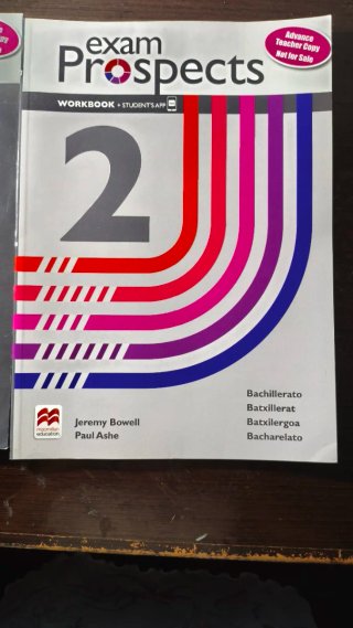 10 Libros 2° Bachillerato Tecnologico Sagrada Fami