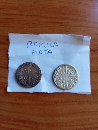 Moneda antigua reproducción 2 unidades