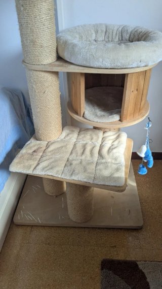 Torre para gatos con hamaca y casa