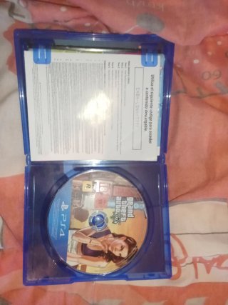 Gta V PS4 y Cascos Gaming Mars Blancos ( COMBO)