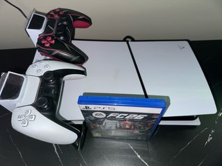 Consola PS5 Slim 825GB perfecto estado