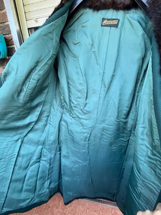 Abrigo vintage lana verde con cuello pelo