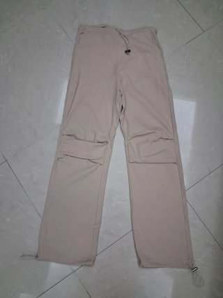 Pantaloni beige cargo con coulisse tg 48