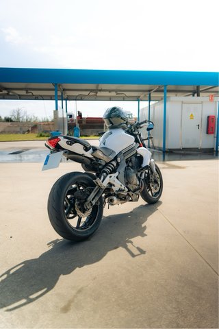 Kawasaki ER6n 2012