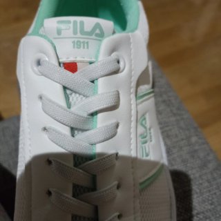 Zapatillas Fila Blancas y Turquesa Talla 39