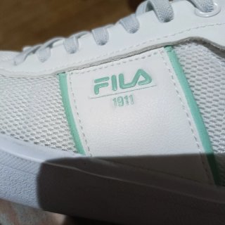 Zapatillas Fila Blancas y Turquesa Talla 39