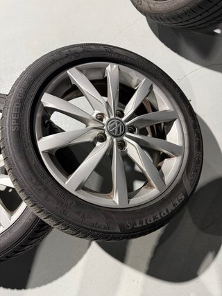 Llantas VW 17” Originales 5x112 + Neumáticos
