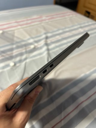 MacBook 13' M2 Grigio Siderale (Schermo rotto)