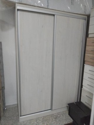 Armario corredero madera y metal