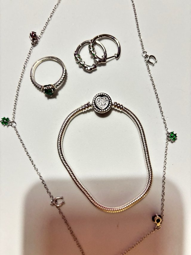 Conjunto Pandora: Anillo, Pulsera, Aros y Collar
