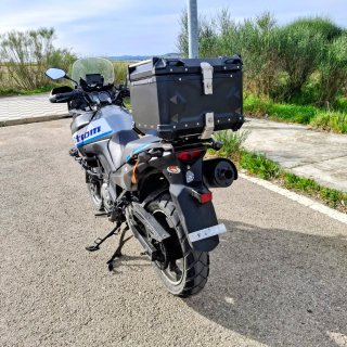 Suzuki V-Strom DL 650 Negra