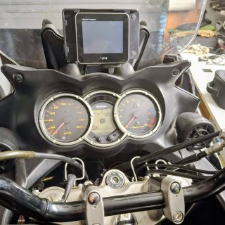 Suzuki V-Strom DL 650 Negra
