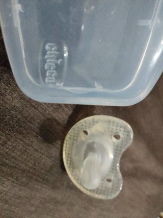 Chupete de silicona con caja