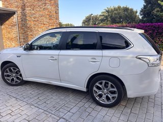 Mitsubishi Outlander Kaiteki 2014