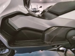Maxi Scooter SYM 500