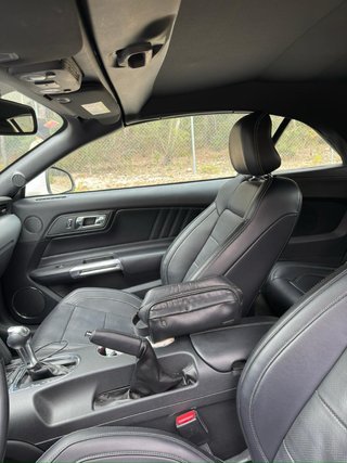 FORD MUSTANG CABRIO AUTOMÁTICO IMPECABLE