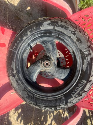 Rueda Trasera Honda SFX 50 Pirelli