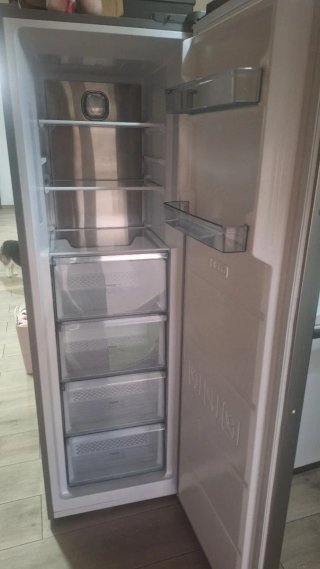Congelador Vertical No Frost 282L Precio negociabl