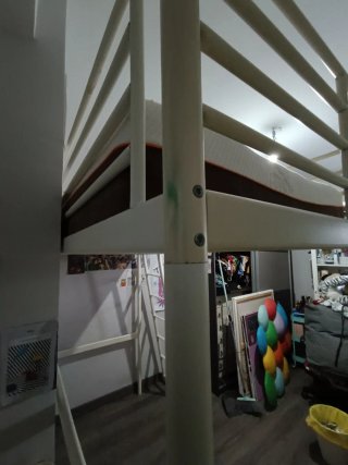 Litera metálica blanca Ikea