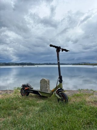 Patinete Eléctrico Verde