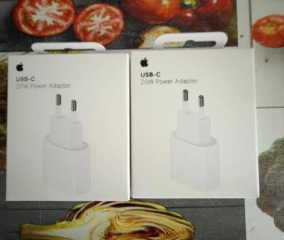 Cargador y Cable USB-C Apple 20W + 60W precintado