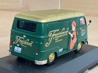 Furgoneta RENAULT ESTAFETTE FREIXENET BCN 1:43