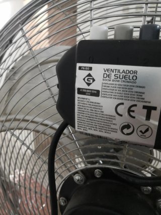 Ventilador Industrial en perfecto estado. .