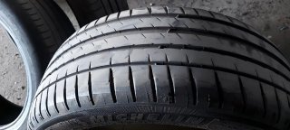 225/45 R19 96W