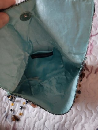 Bolso con pedrería