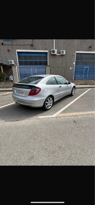 Mercedes-Benz Clase C 2001