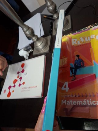Física y química : 4 ESO Revuela