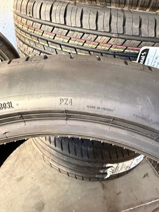 Pirelli P Zero PZ4 285/40R19 107Y Neumático