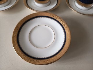 Tazas Noritake de porcelana azul y oro