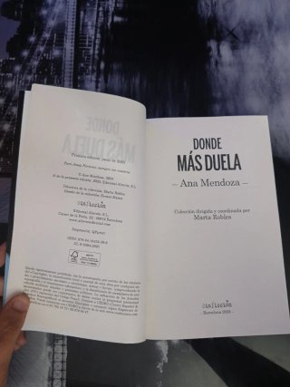Libro Donde más duela - Ana Mendoza