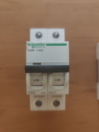 Magnetotermico Automático Schneider Electric 63A