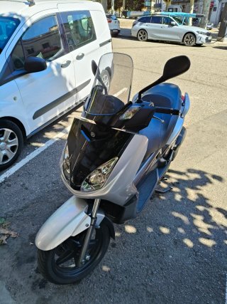 Yamaha Xmax 125 Plata/Negra