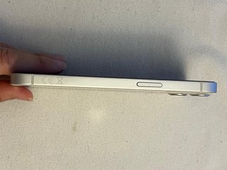 iPhone 13 blanco.