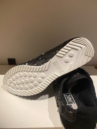 Zapatillas Munich Negras con Lentejuelas Talla 40