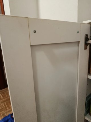 Mueble auxiliar con puertas de cristal. Urge!!