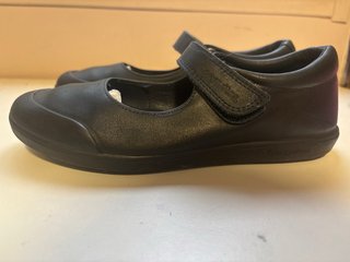 Mocasines Conguitos niña talla 36 negros